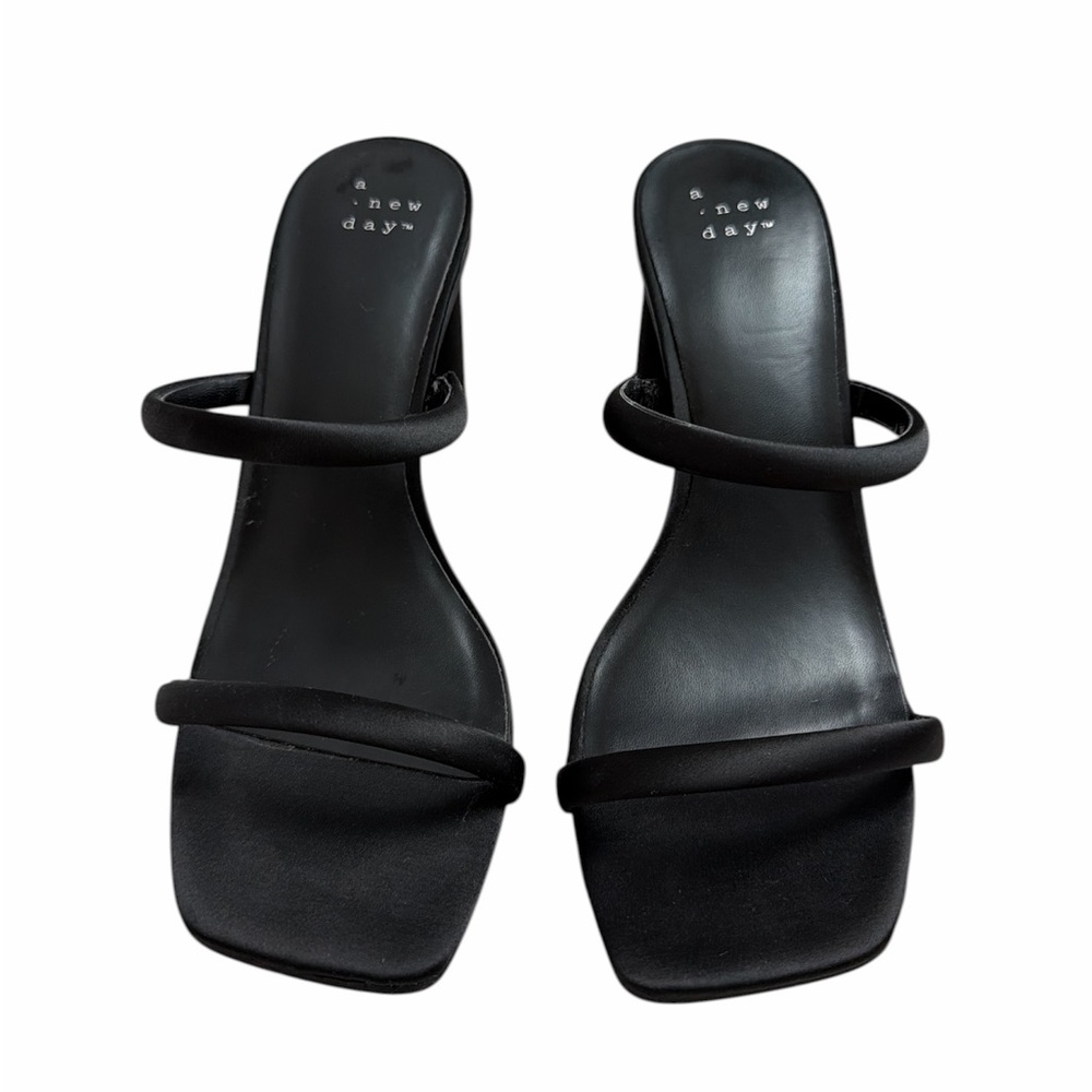 A new day Black Double-Strap Square-Toe heel